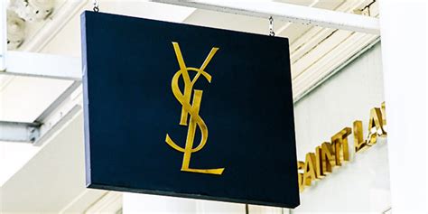 rivenditori ysl bari|Alta moda in via Sparano: a Bari inaugura il nuovo store .